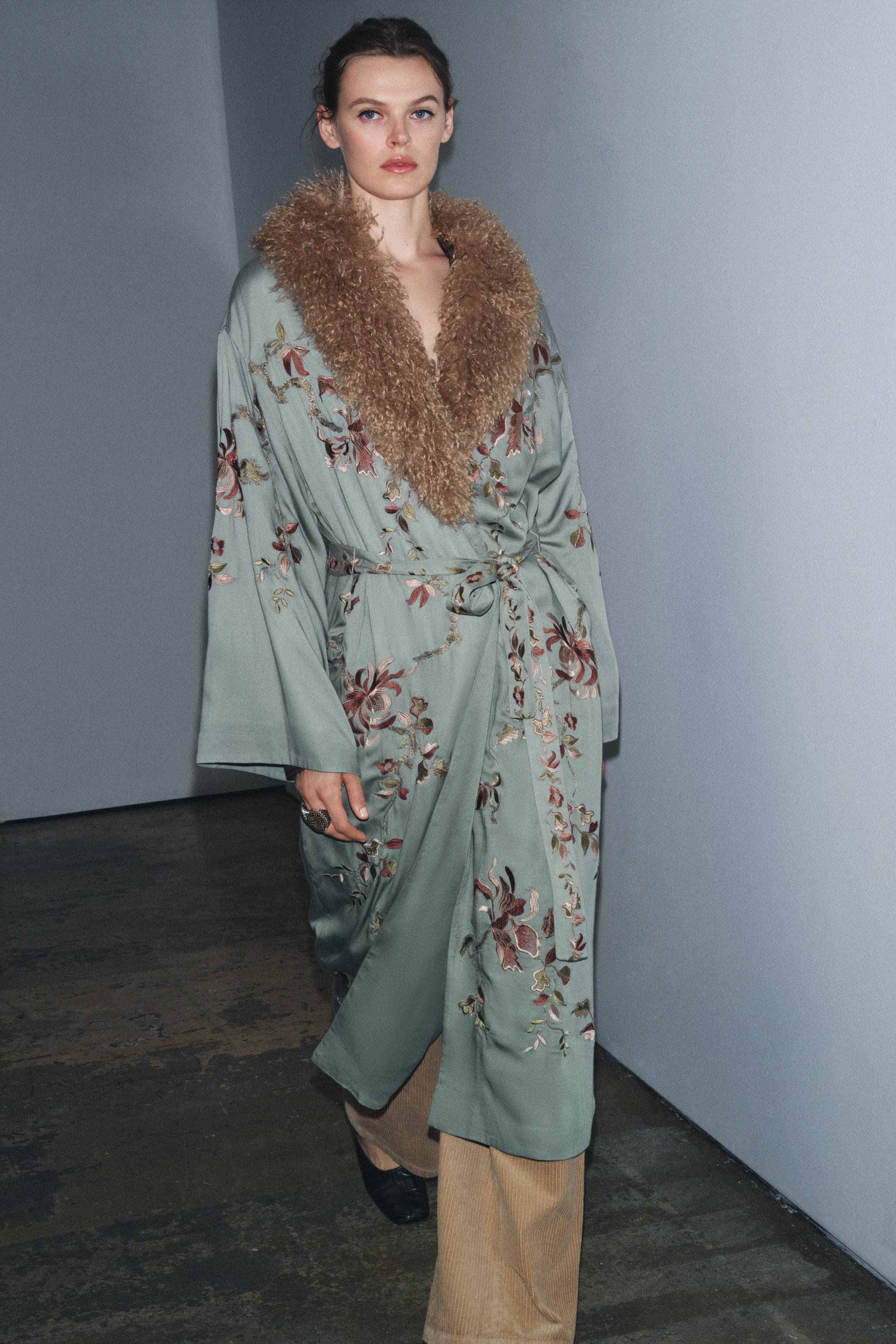 FAUX FUR COLLAR KIMONO ZW COLLECTION LIMITED EDITION